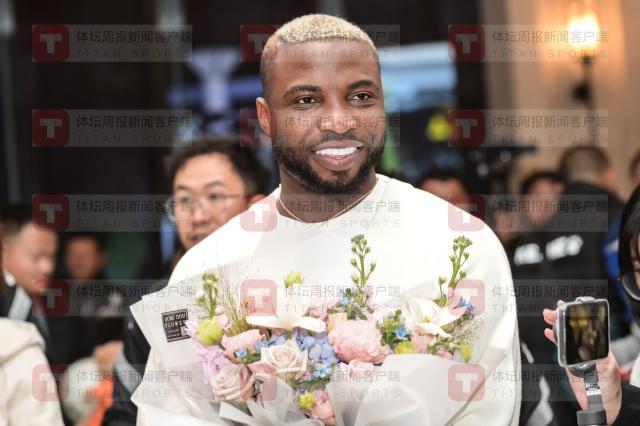 v体育-专访奥斯卡②：渴望尽快完成归化手续帮助国足