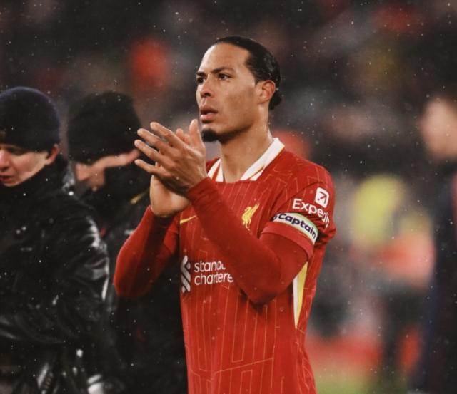 斯洛特：阿诺德踢得不好不是因为转会传闻