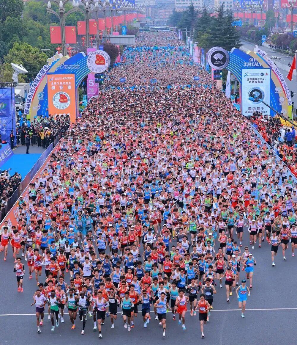 v体育-为什么有2万人来仁寿跑马拉松?